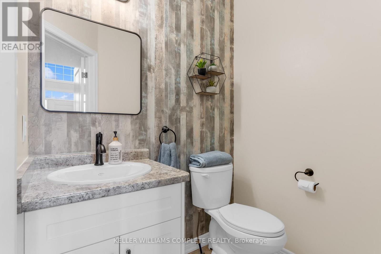 1208 Hansler Road, Thorold, Ontario  L2V 0G2 - Photo 21 - X13836718