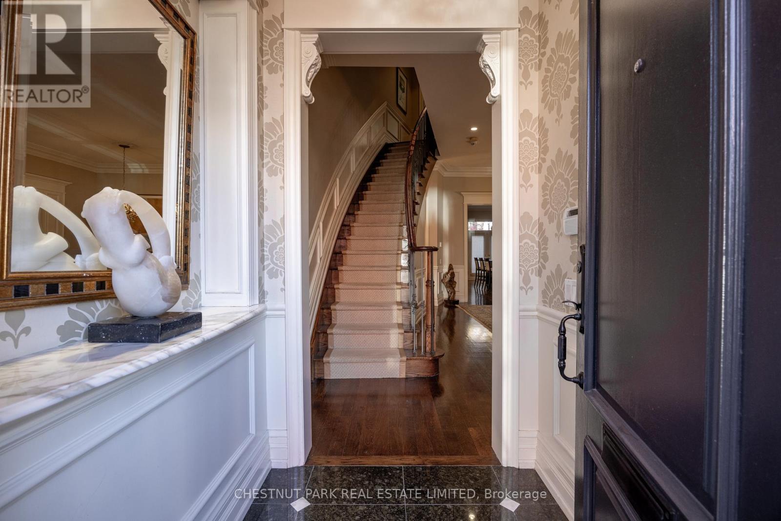 117 Davenport Road, Toronto, Ontario  M5R 1H8 - Photo 2 - C13836742