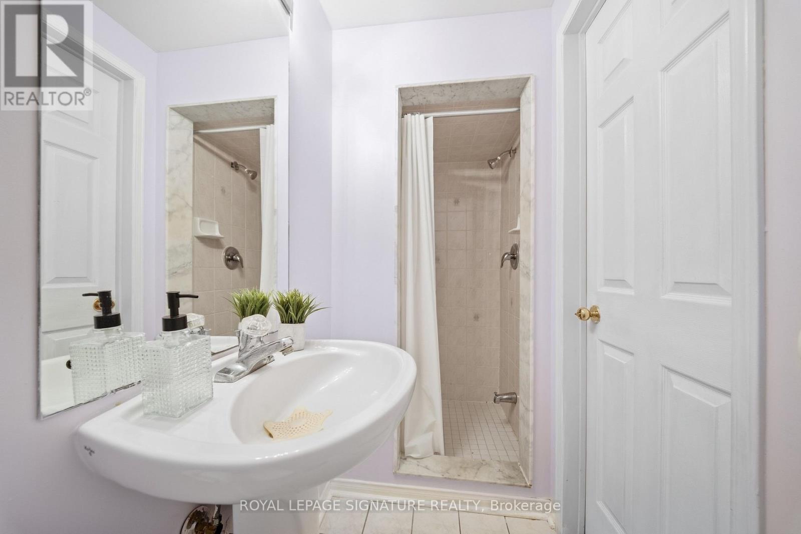 552 - 83 Mondeo Drive, Toronto, Ontario  M1P 5B6 - Photo 25 - E13836570