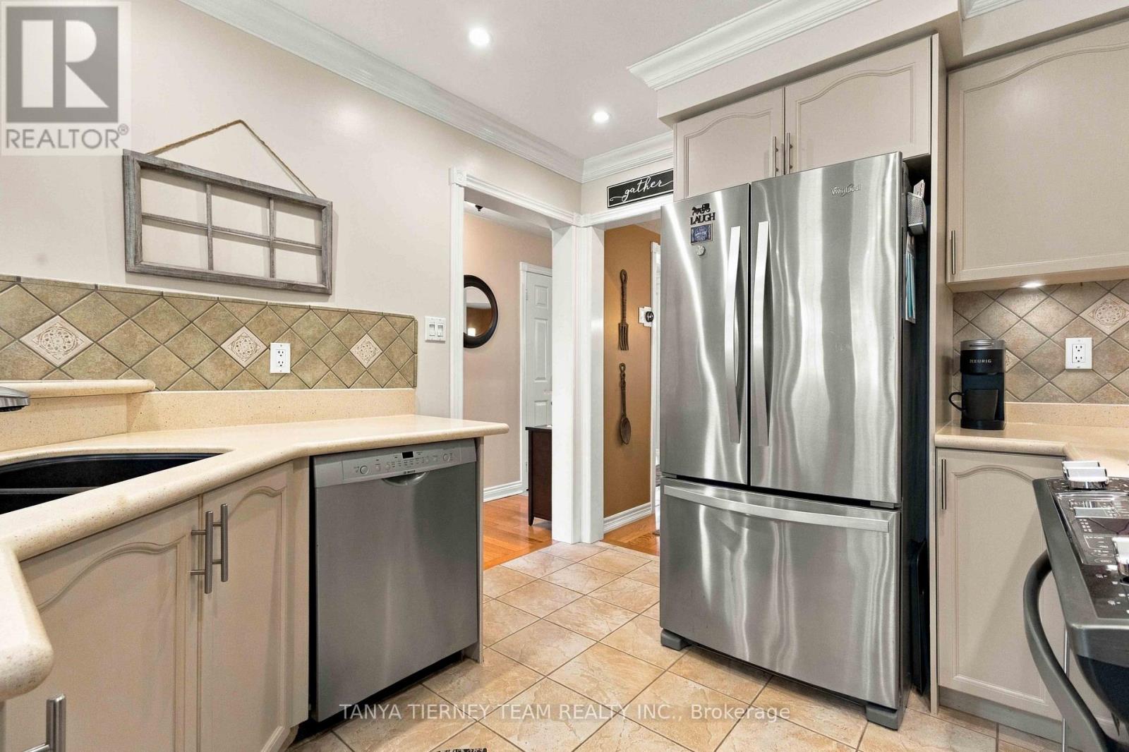 111 Watford Street, Whitby, Ontario  L1M 1G5 - Photo 11 - E13836698