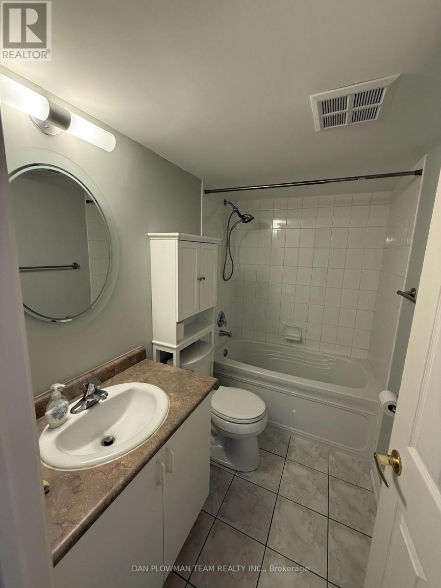 1 - 82 Petra Way, Whitby, Ontario  L1R 0A3 - Photo 6 - E13836744