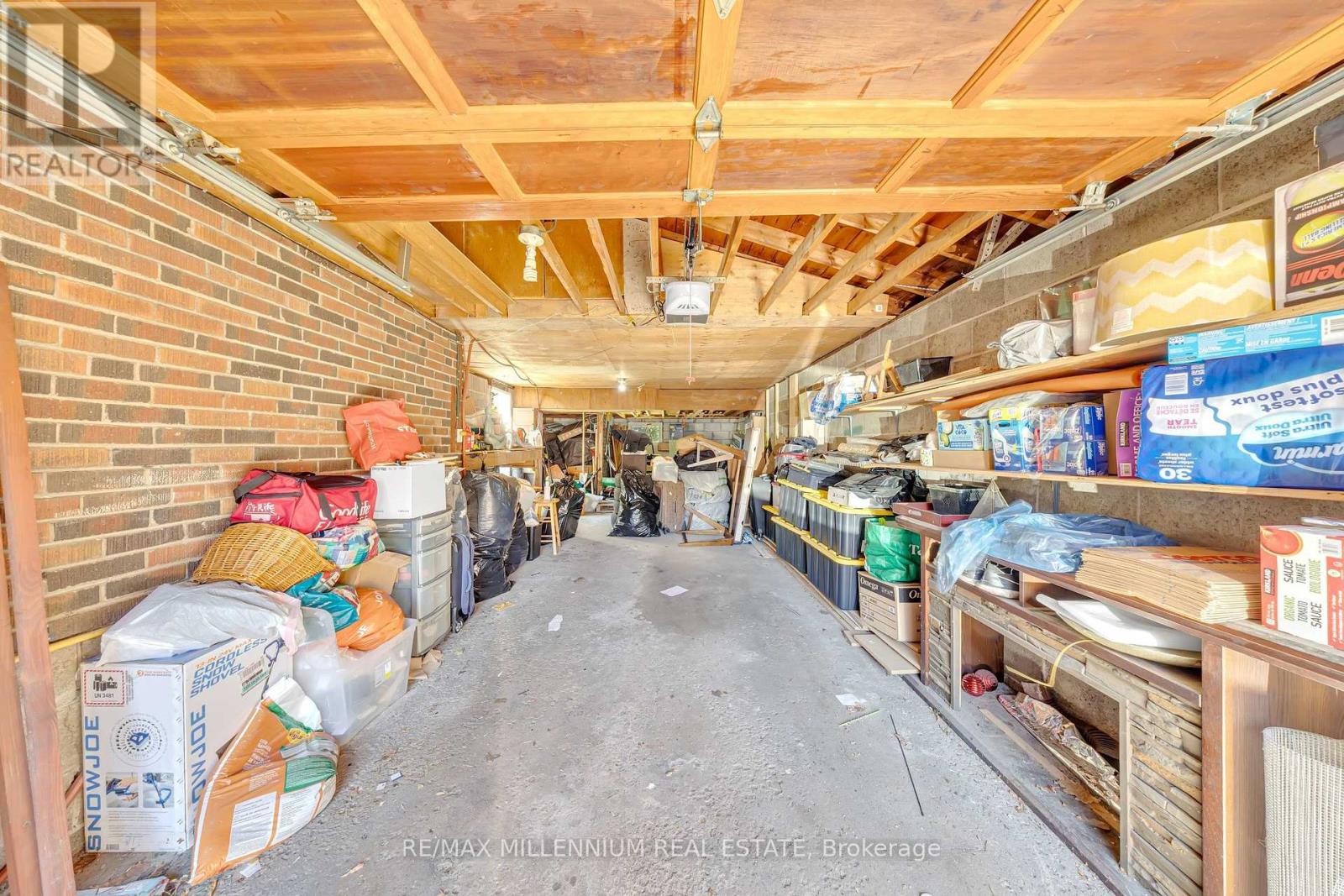 16 Sultana Avenue, Toronto, Ontario  M6A 1S8 - Photo 37 - C13836496