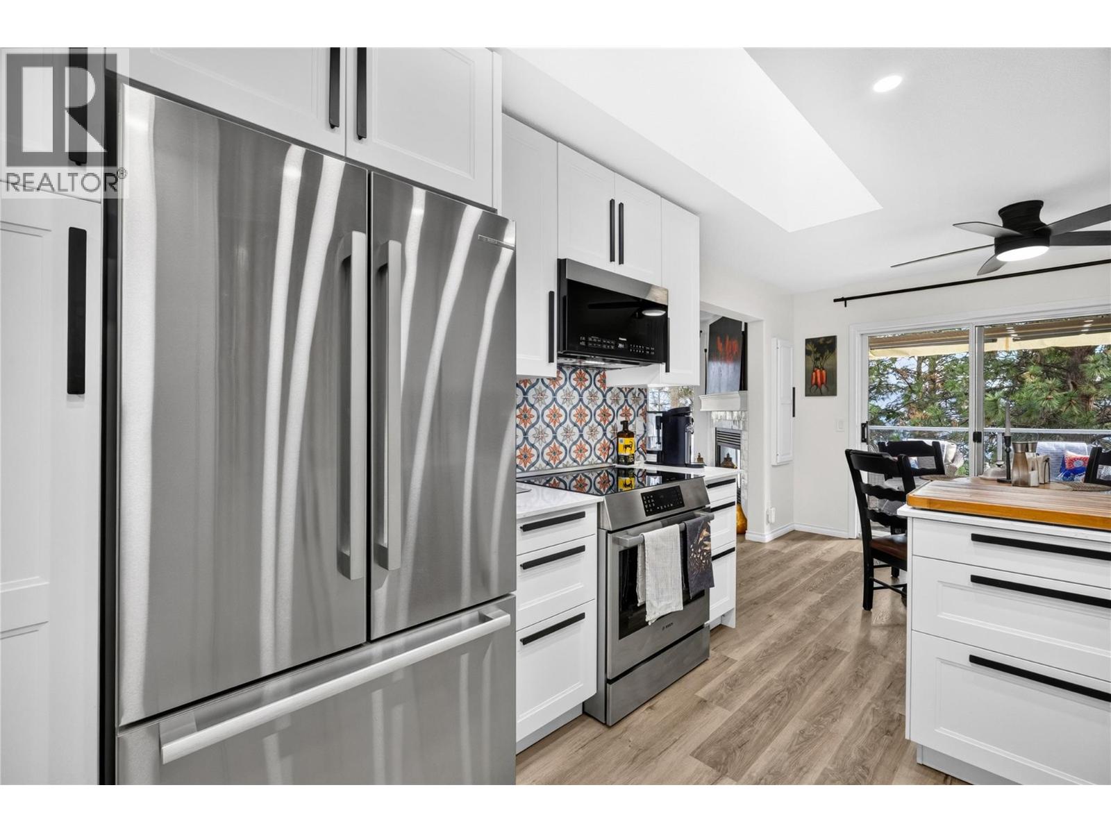 4630 Ponderosa Drive Unit# 215, Peachland, British Columbia  V0H 1X5 - Photo 9 - 10402021