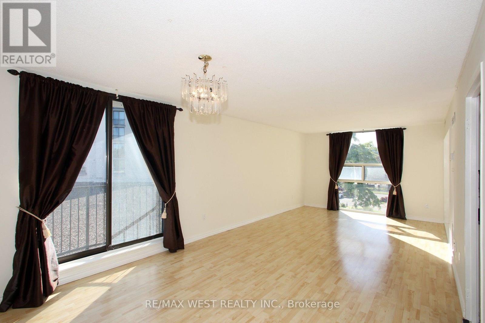305 - 40 Harding Boulevard W, Richmond Hill, Ontario  L4C 9S5 - Photo 11 - N13836534