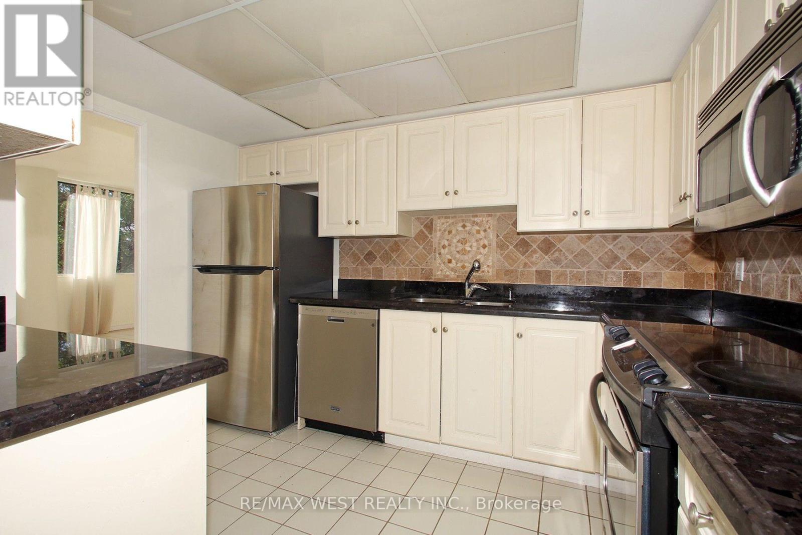 305 - 40 Harding Boulevard W, Richmond Hill, Ontario  L4C 9S5 - Photo 14 - N13836534