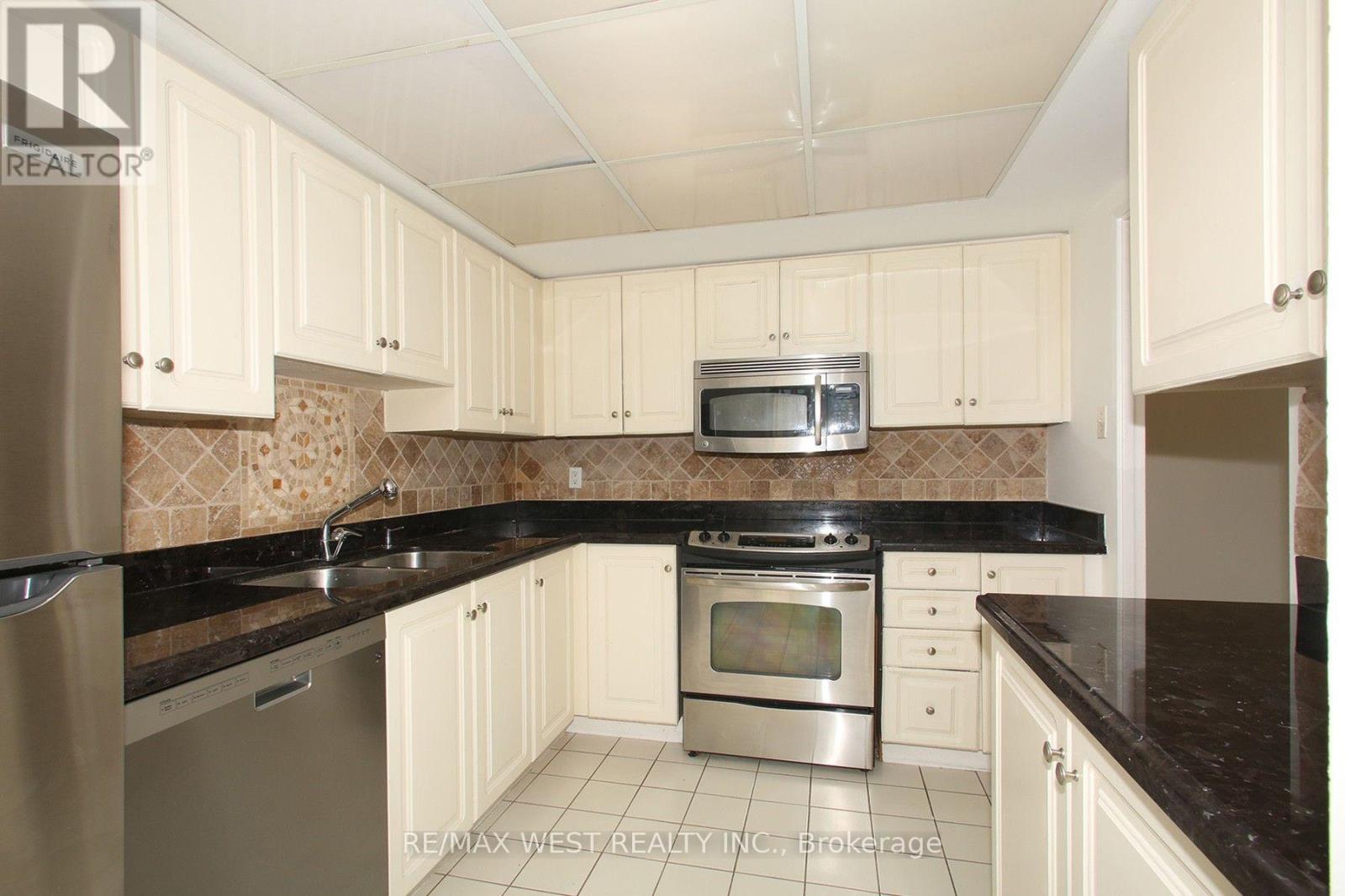305 - 40 Harding Boulevard W, Richmond Hill, Ontario  L4C 9S5 - Photo 15 - N13836534