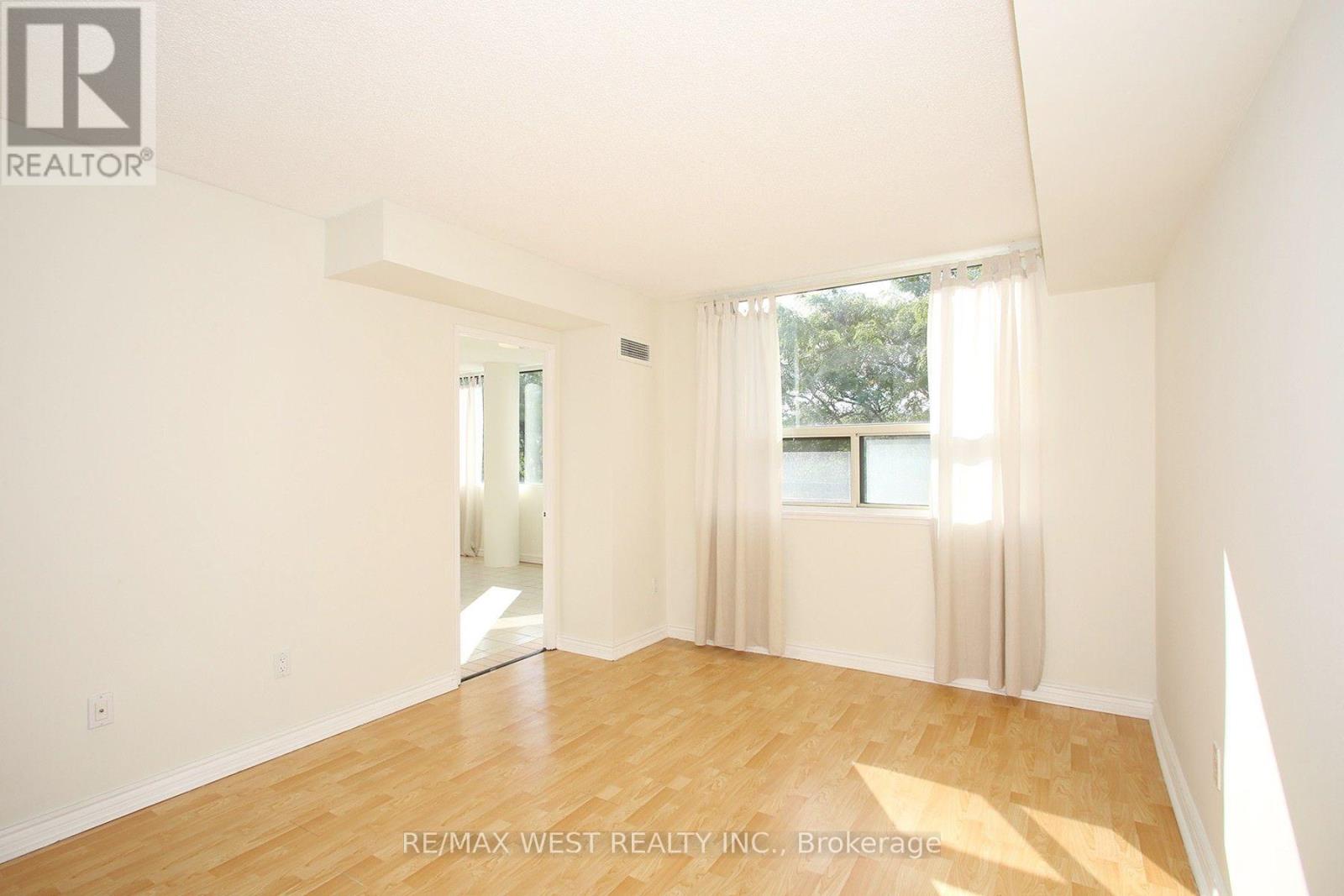 305 - 40 Harding Boulevard W, Richmond Hill, Ontario  L4C 9S5 - Photo 16 - N13836534