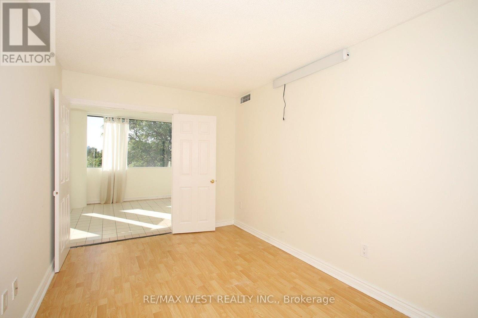 305 - 40 Harding Boulevard W, Richmond Hill, Ontario  L4C 9S5 - Photo 23 - N13836534