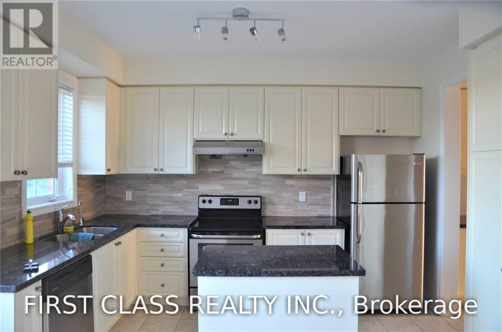 88 Mack Clement Lane, Richmond Hill, Ontario  L4S 0G2 - Photo 2 - N13836538