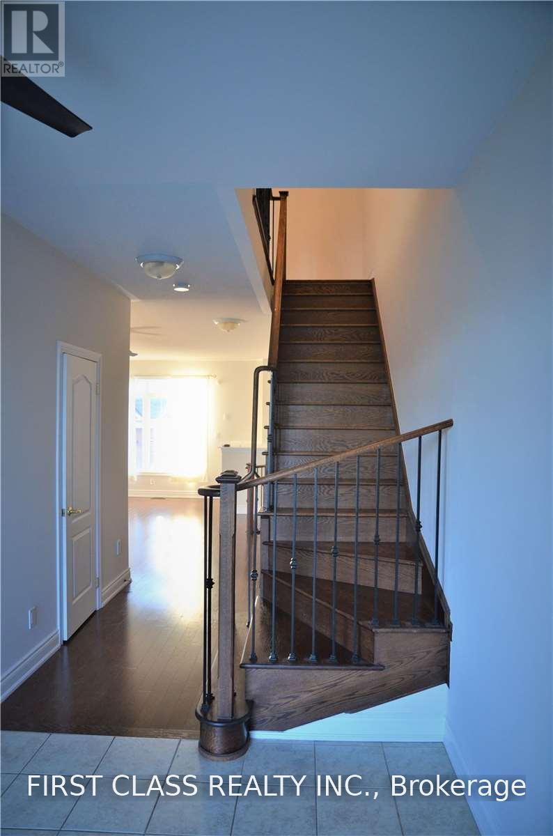88 Mack Clement Lane, Richmond Hill, Ontario  L4S 0G2 - Photo 7 - N13836538
