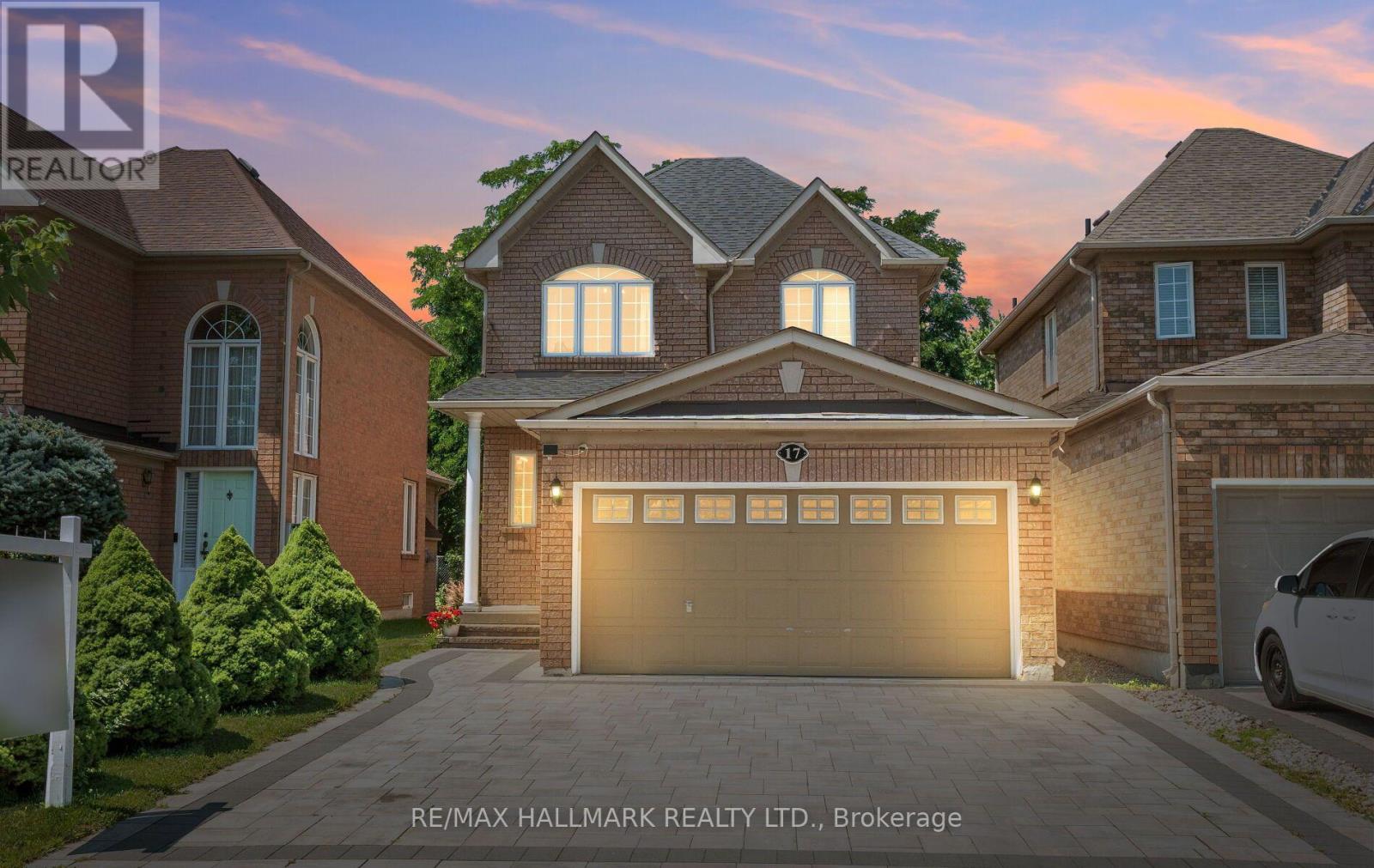 17 Rushingbrook Drive, Richmond Hill, Ontario  L4S 1W6 - Photo 3 - N13836626
