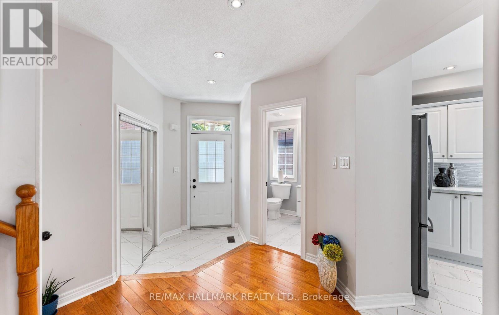 17 Rushingbrook Drive, Richmond Hill, Ontario  L4S 1W6 - Photo 8 - N13836626
