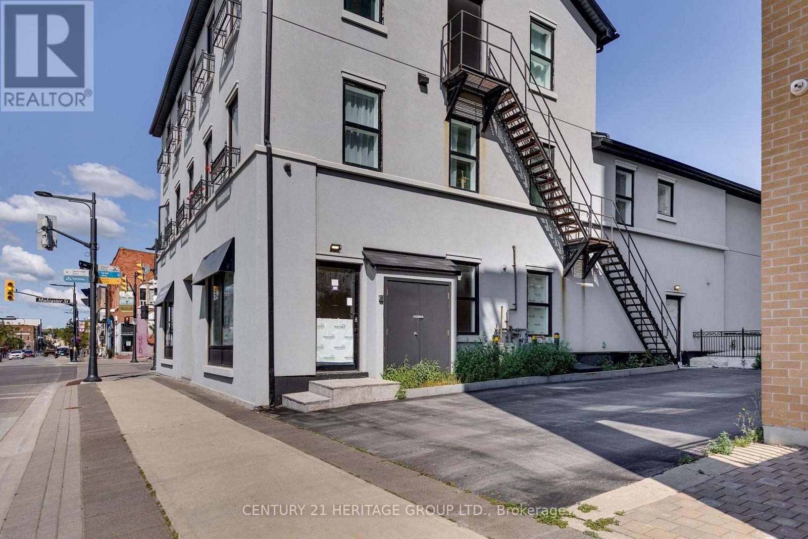 201 - 130 Dunlop Street E, Barrie, Ontario  L4M 1B1 - Photo 3 - S13836604