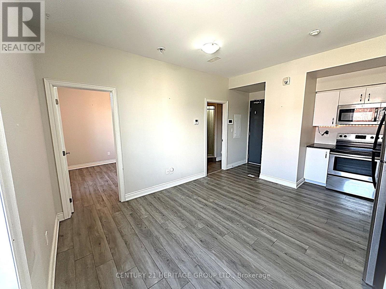 203 - 130 Dunlop Street, Barrie, Ontario  L4M 1B1 - Photo 5 - S13836620