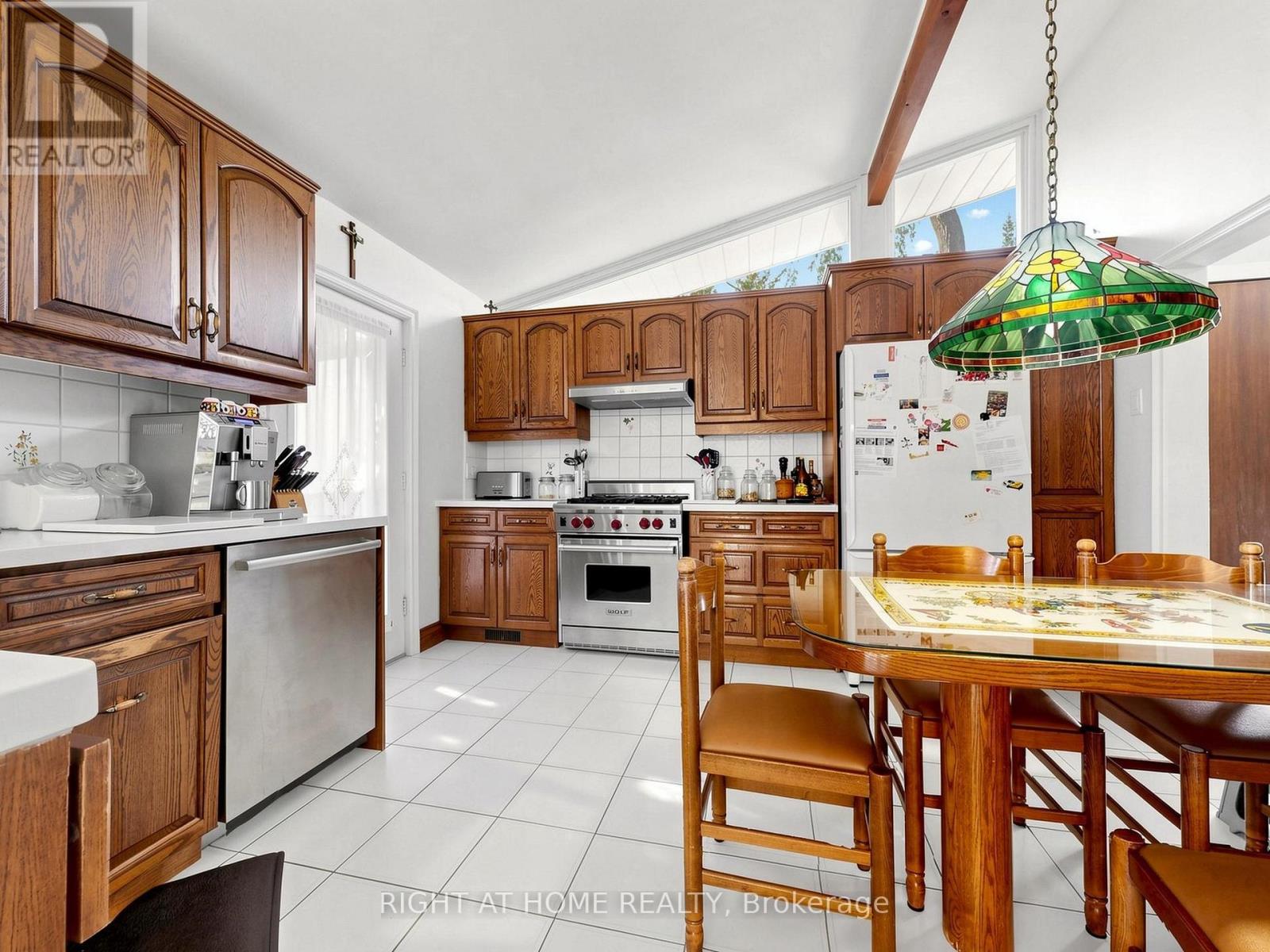 4 Grovetree Road, Toronto, Ontario  M9V 2Y2 - Photo 26 - W13836574