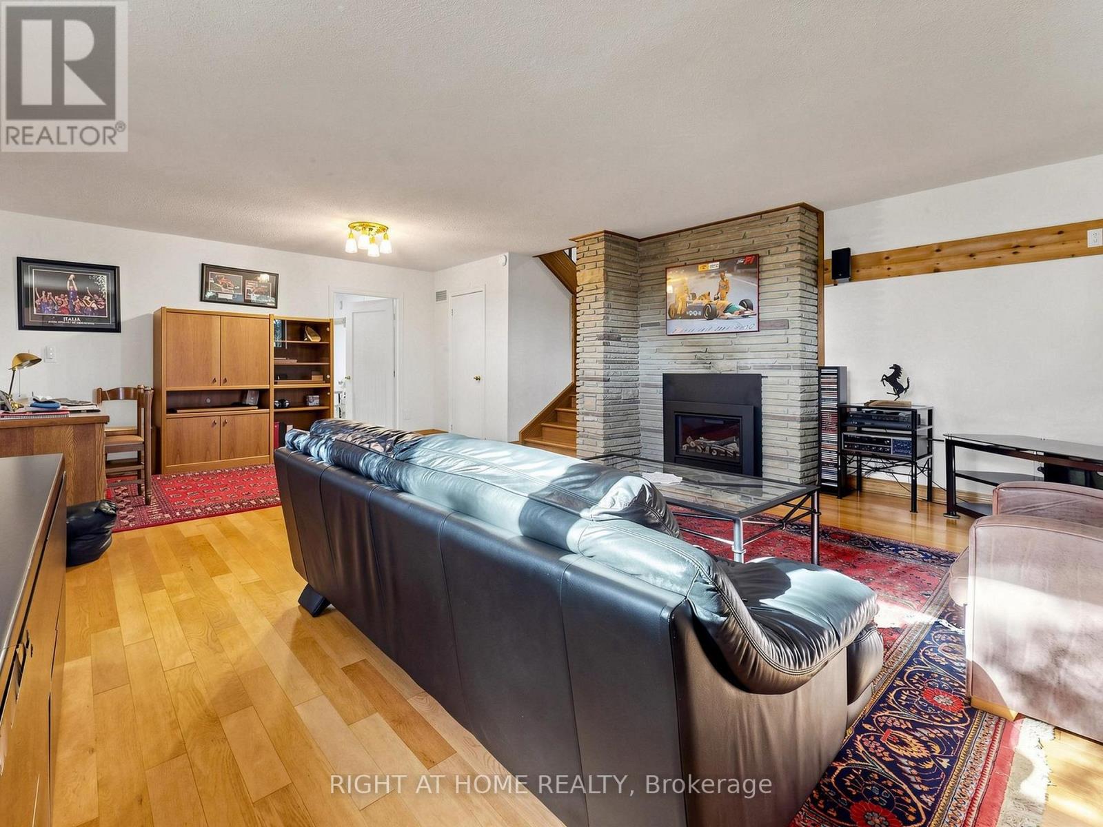 4 Grovetree Road, Toronto, Ontario  M9V 2Y2 - Photo 32 - W13836574