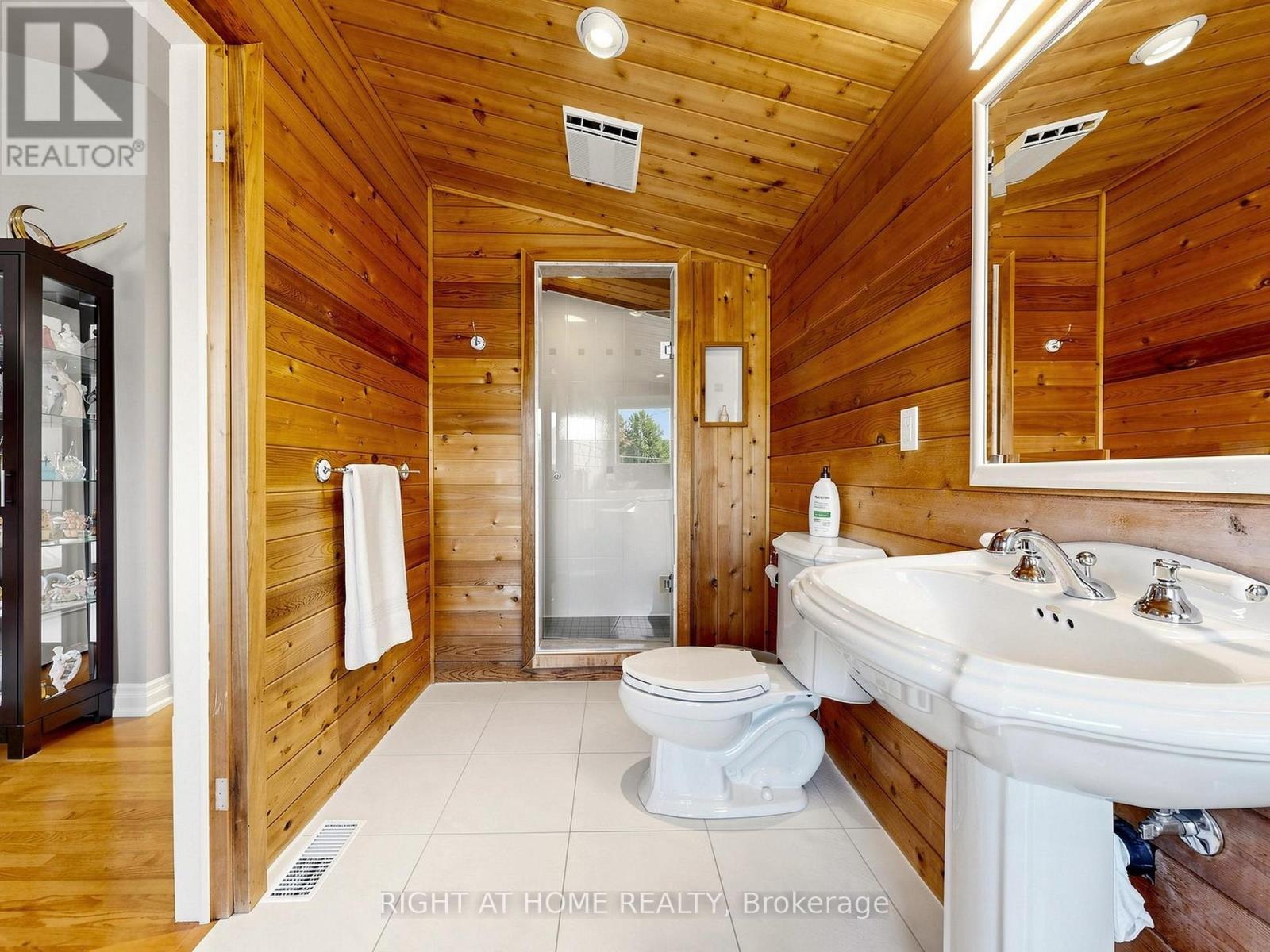 4 Grovetree Road, Toronto, Ontario  M9V 2Y2 - Photo 45 - W13836574