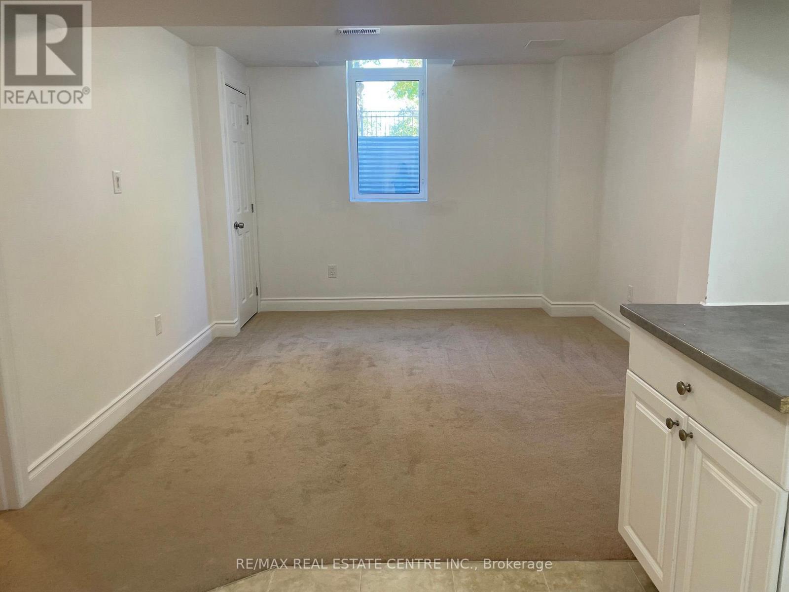 Basement - 11 Jewelville Street, Brampton, Ontario L6X 2Y7 - Photo 10 - W13836622