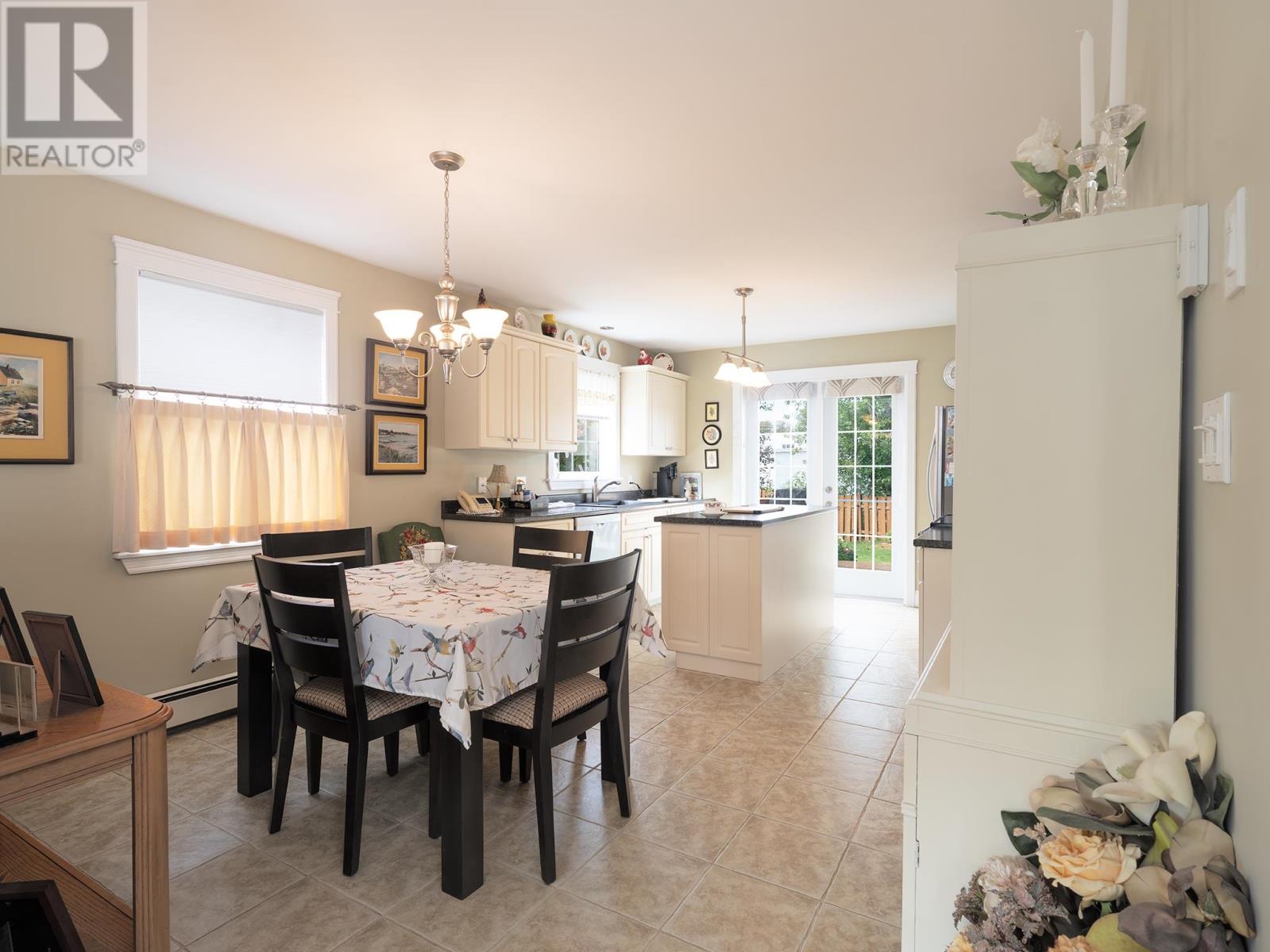 16 Esher Street, Charlottetown, Prince Edward Island  C1A 5G4 - Photo 6 - 202624320