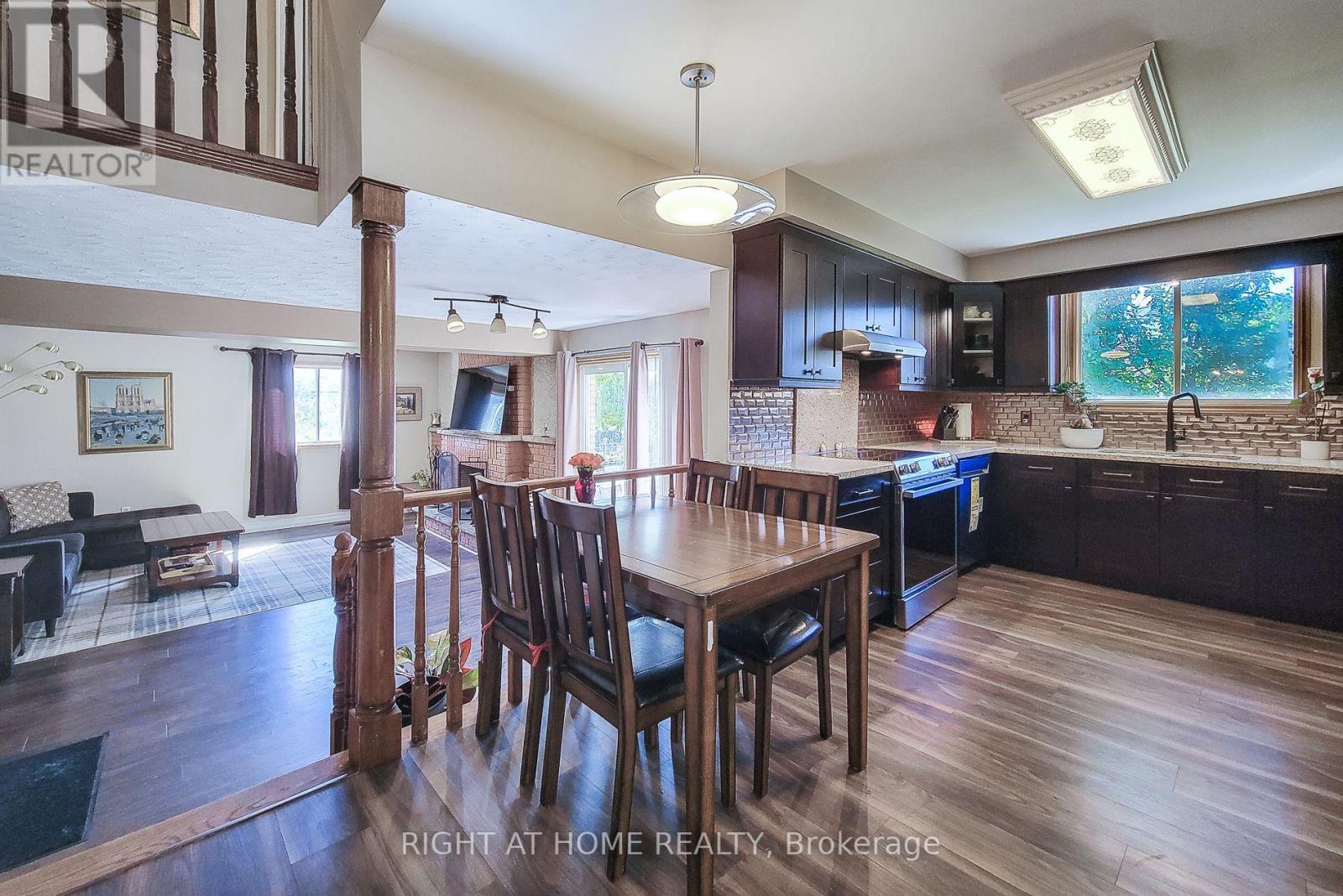 8 Hunter Road, Grimsby, Ontario  L3M 4A4 - Photo 12 - X13836550