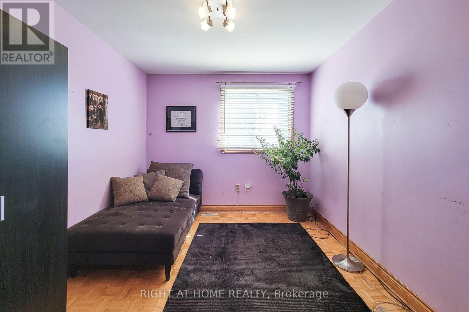 8 Hunter Road, Grimsby, Ontario  L3M 4A4 - Photo 16 - X13836550