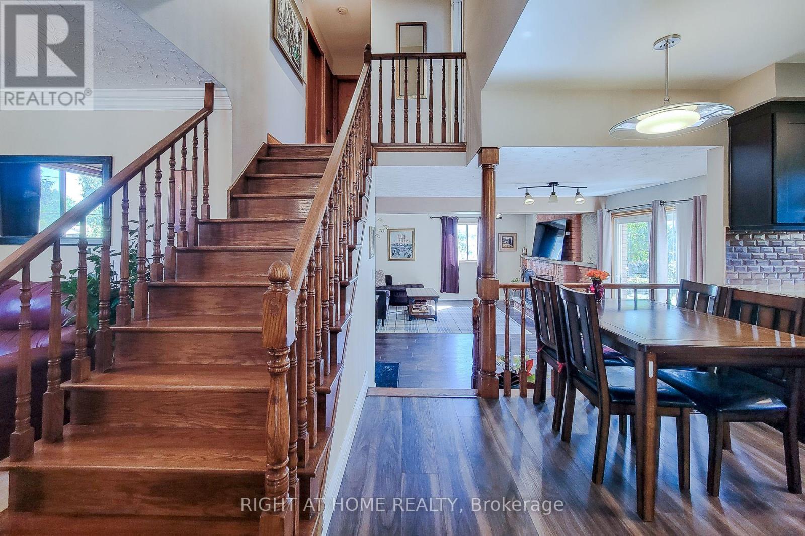 8 Hunter Road, Grimsby, Ontario  L3M 4A4 - Photo 18 - X13836550