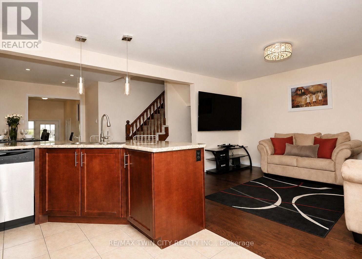 Upper - 78 Glenvista Drive, Kitchener, Ontario  N2R 0E3 - Photo 9 - X13836618