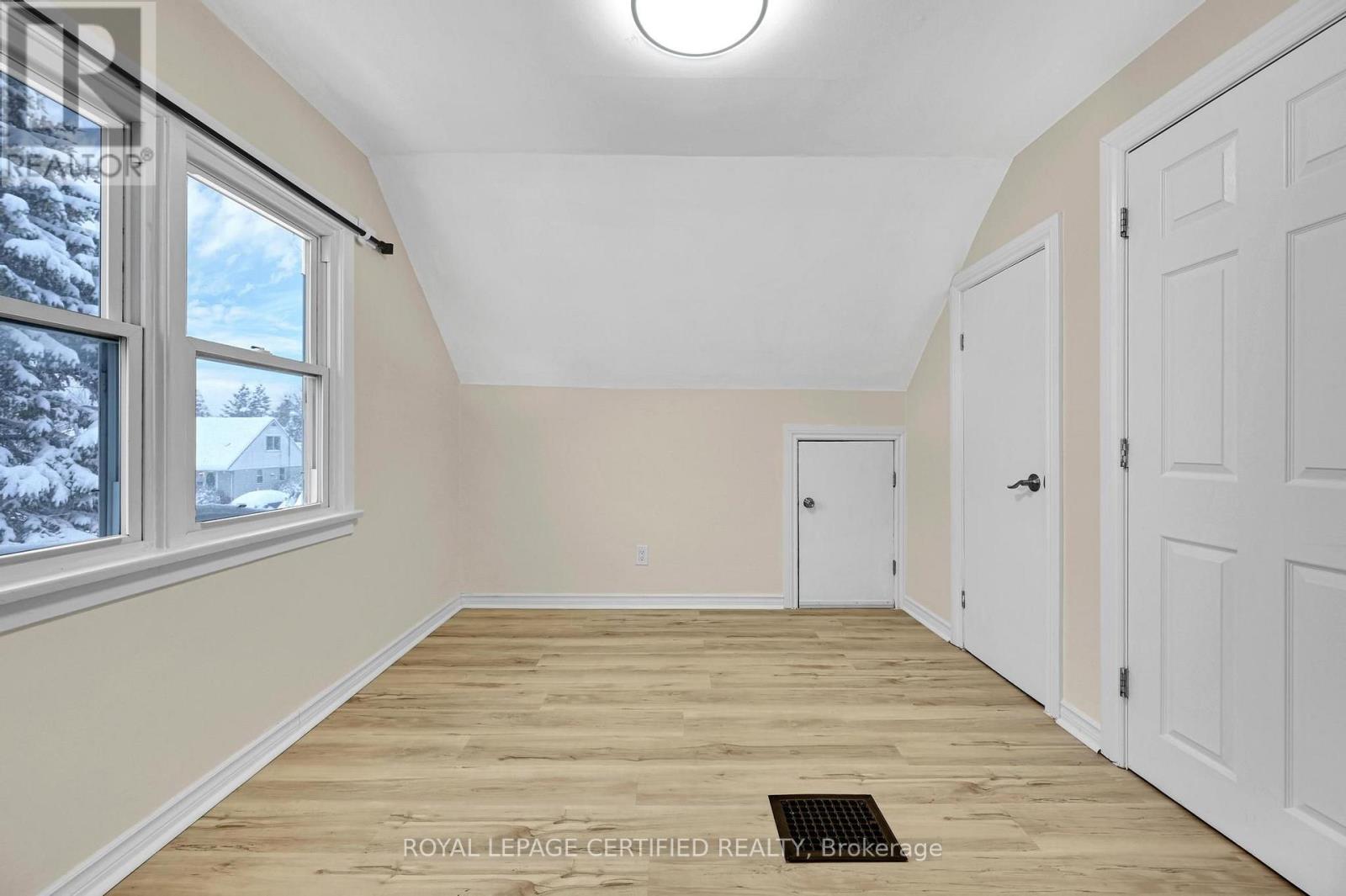 372 Flanders Row E, London East, Ontario  N5Y 1C4 - Photo 25 - X13836636
