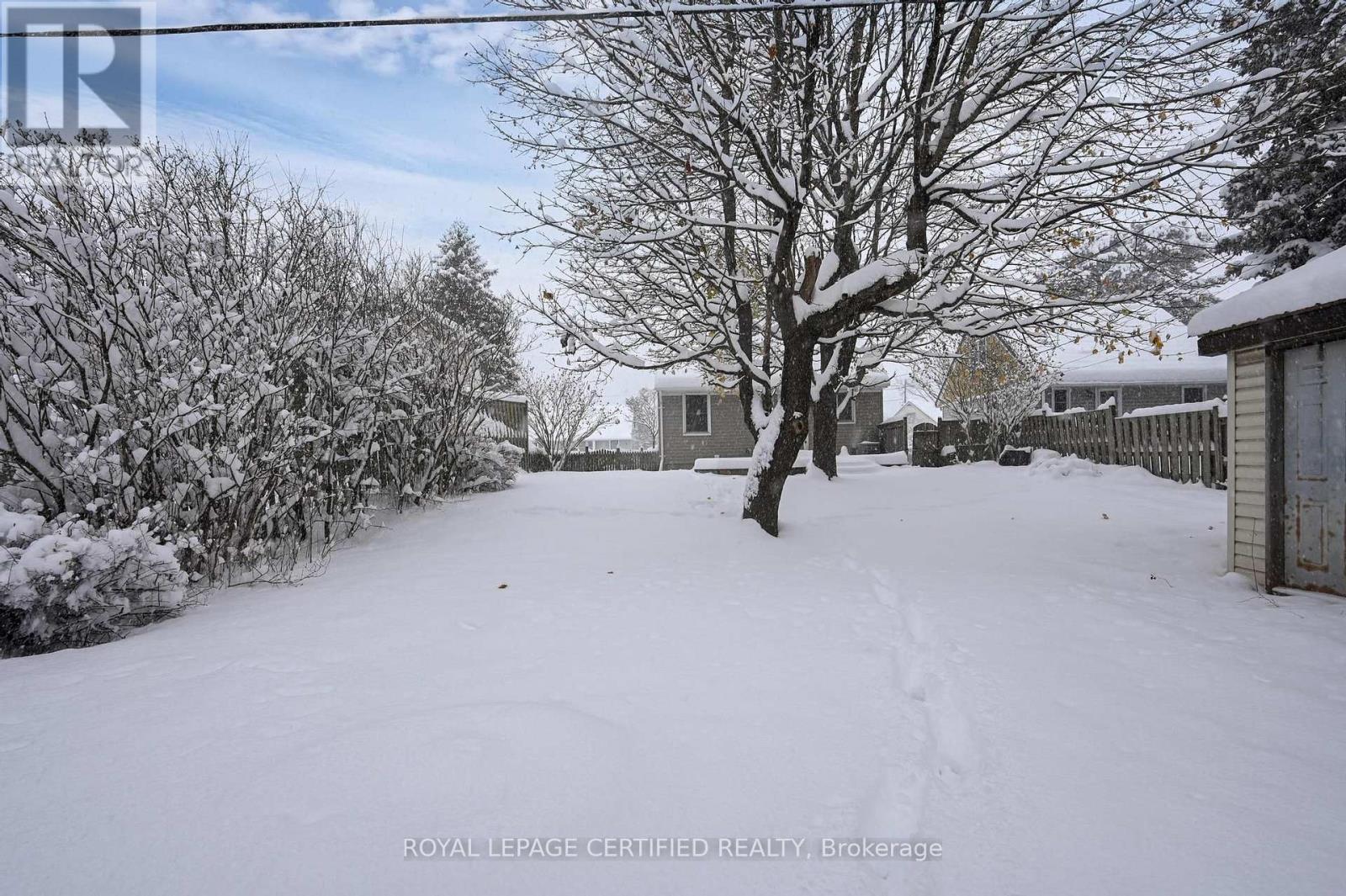 372 Flanders Row E, London East, Ontario  N5Y 1C4 - Photo 38 - X13836636
