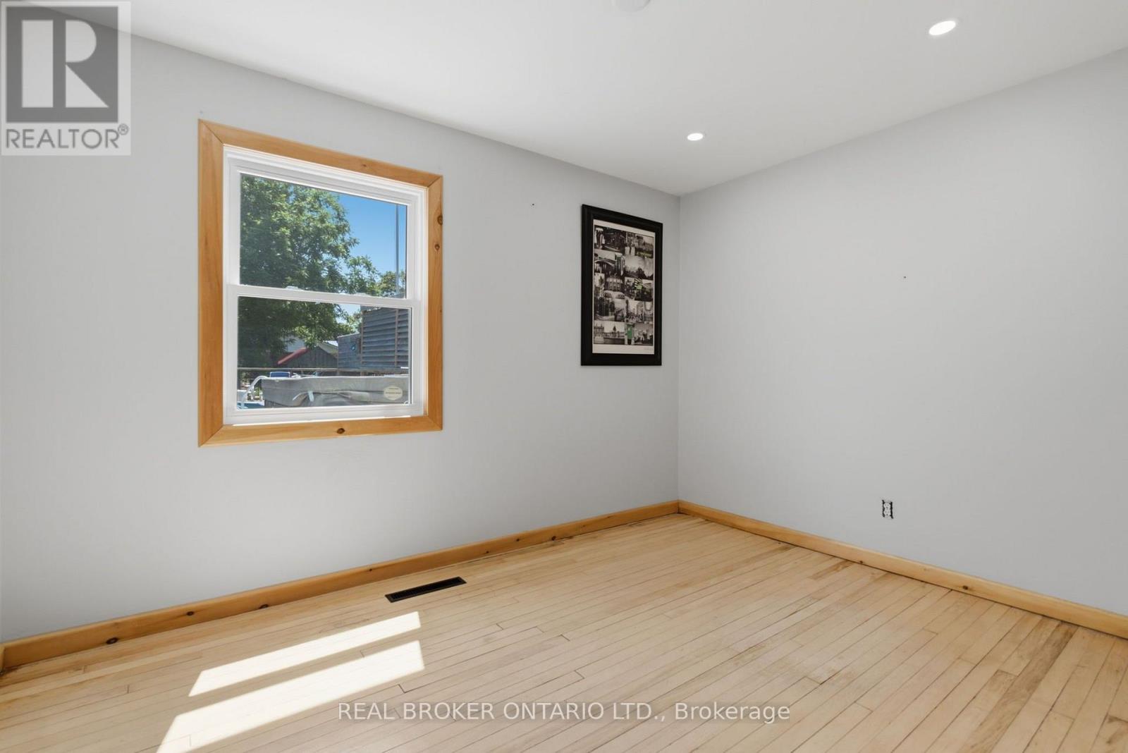 11 Perry Street, Kawartha Lakes, Ontario  K0M 2M0 - Photo 17 - X13836674