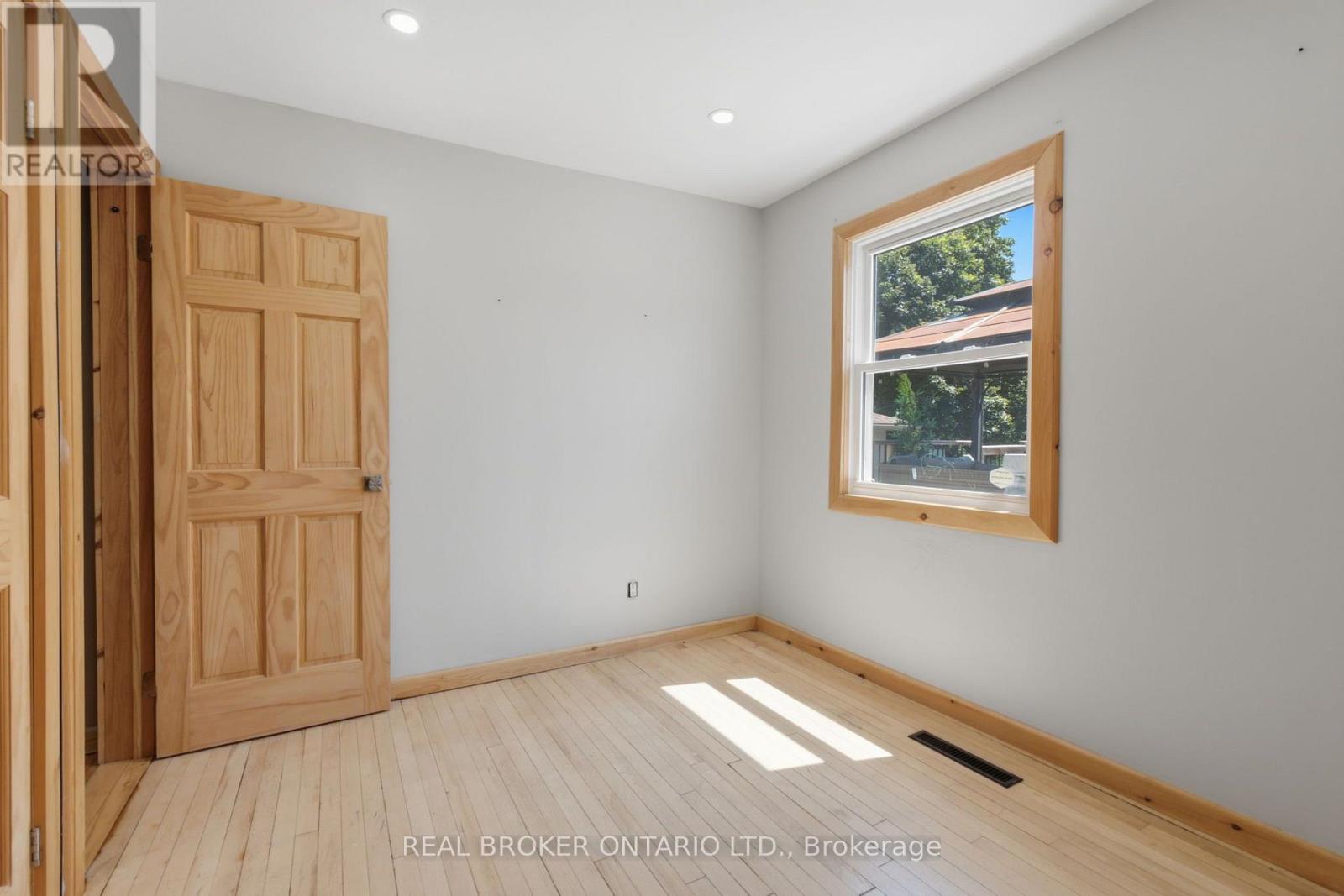 11 Perry Street, Kawartha Lakes, Ontario  K0M 2M0 - Photo 19 - X13836674
