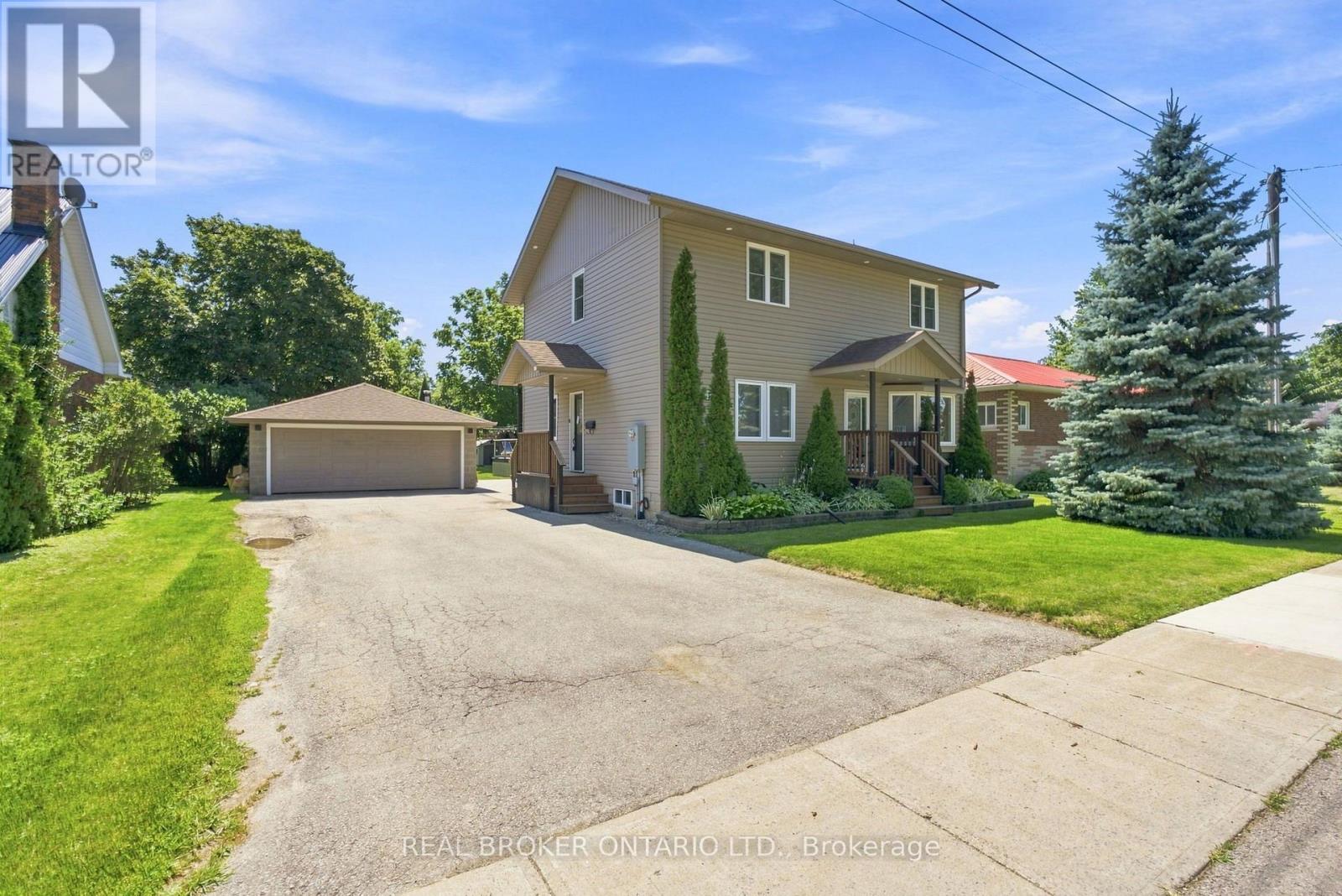 11 Perry Street, Kawartha Lakes, Ontario  K0M 2M0 - Photo 2 - X13836674