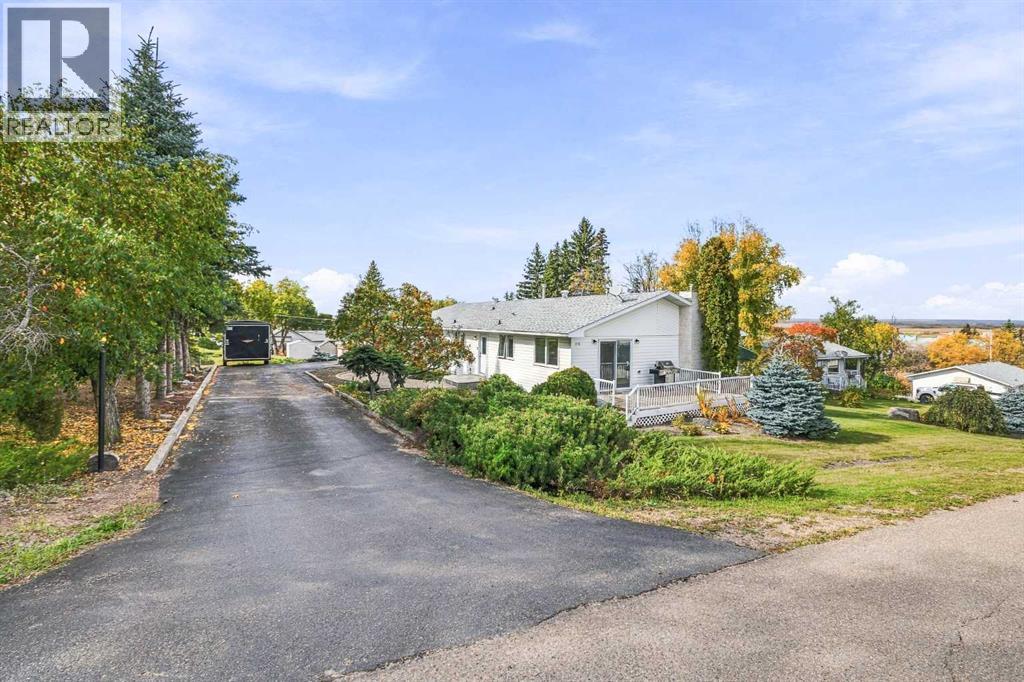 210 3 Avenue, Paradise Hill, Saskatchewan  S0M 2G0 - Photo 47 - A2348598