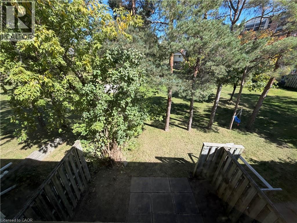 276 Westcourt Place, Waterloo, Ontario  N2L 2R7 - Photo 15 - 40859444