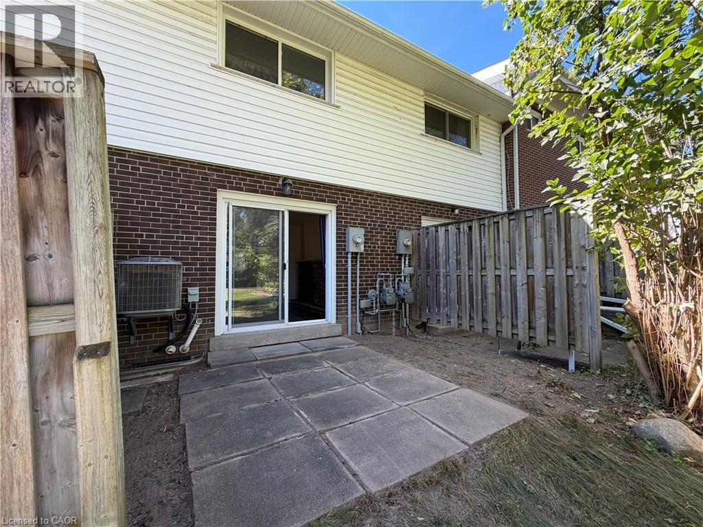 276 Westcourt Place, Waterloo, Ontario  N2L 2R7 - Photo 18 - 40859444