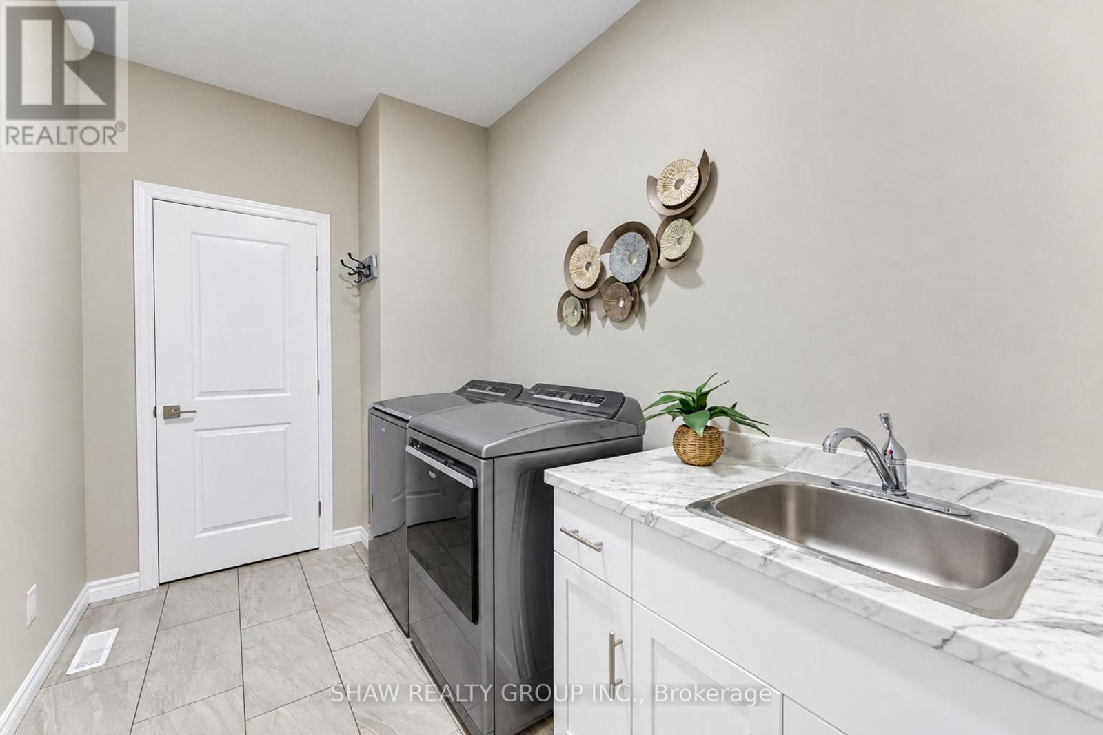 15 Matheson Crescent, East Zorra-Tavistock, Ontario  N0J 1M0 - Photo 11 - X13592728