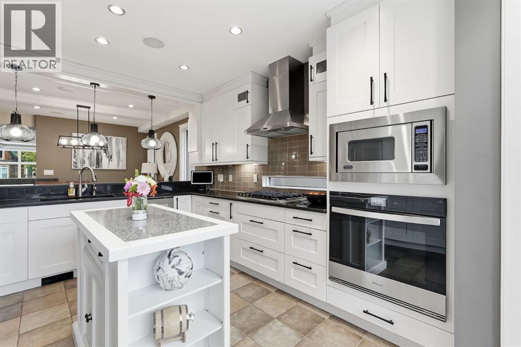 2409 Westmount Road Nw, Calgary, Alberta  T2N 3N9 - Photo 12 - A2344862