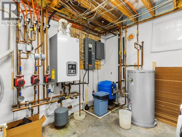 11 Tombstone Place, Whitehorse, Yukon Y1A 5T4 - Photo 40 - 17728