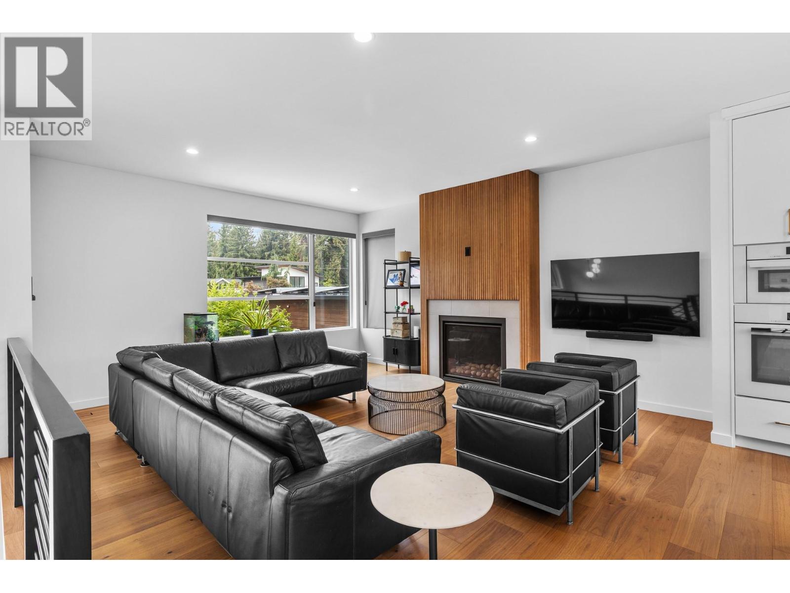 624 Bonjou Road, Kelowna, British Columbia  V1W 1M5 - Photo 5 - 10401859