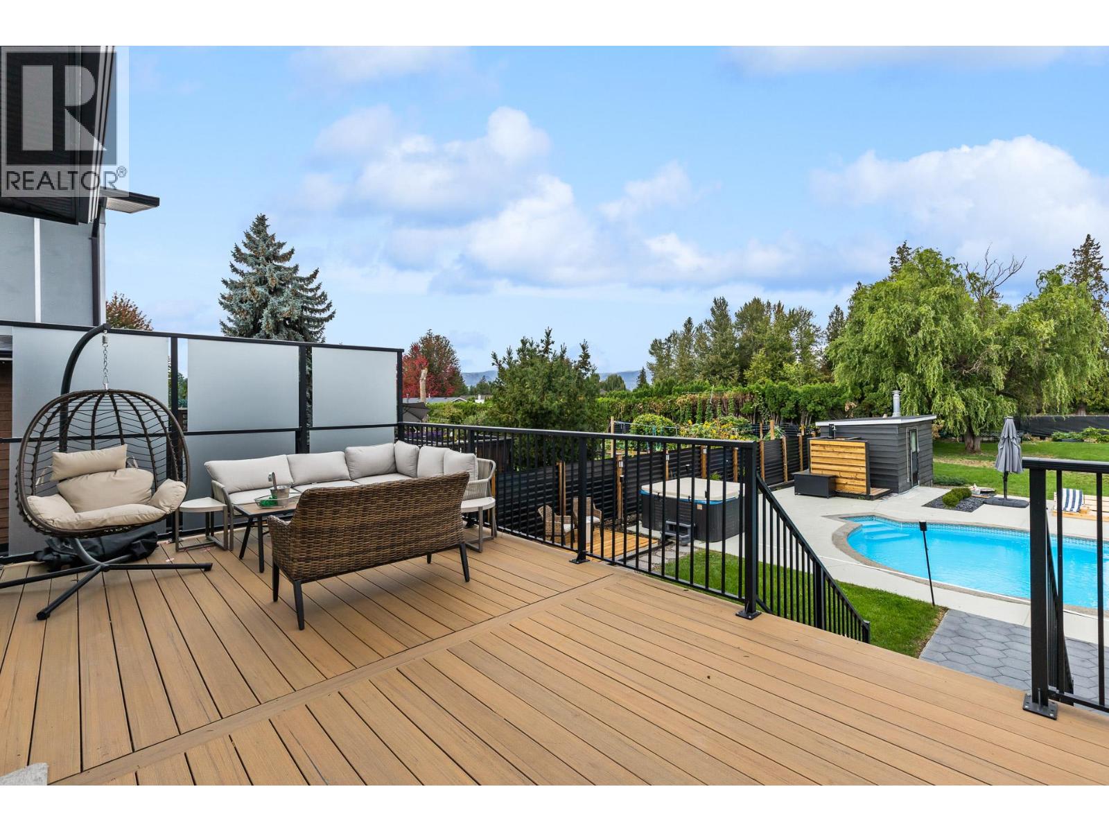 624 Bonjou Road, Kelowna, British Columbia  V1W 1M5 - Photo 52 - 10401859
