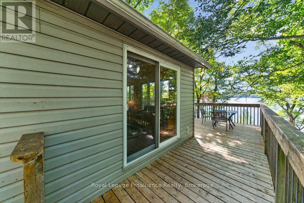 1239 Chimney Point Lane, North Frontenac, Ontario  K0H 1B0 - Photo 11 - X13836804