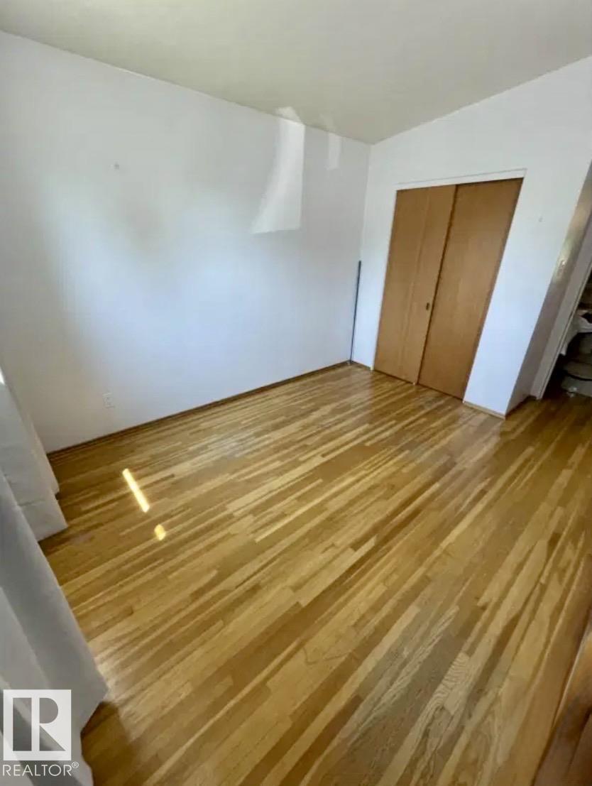 6109 90 AV NW