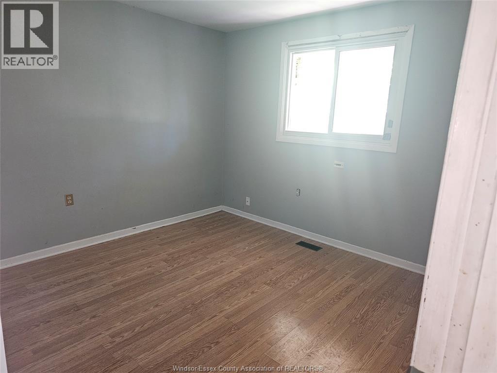 931 Campbell Ave, Windsor, Ontario  N9B 2J4 - Photo 6 - 26021105