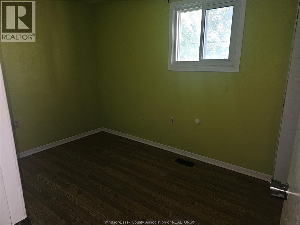 931 Campbell Ave, Windsor, Ontario  N9B 2J4 - Photo 5 - 26021105
