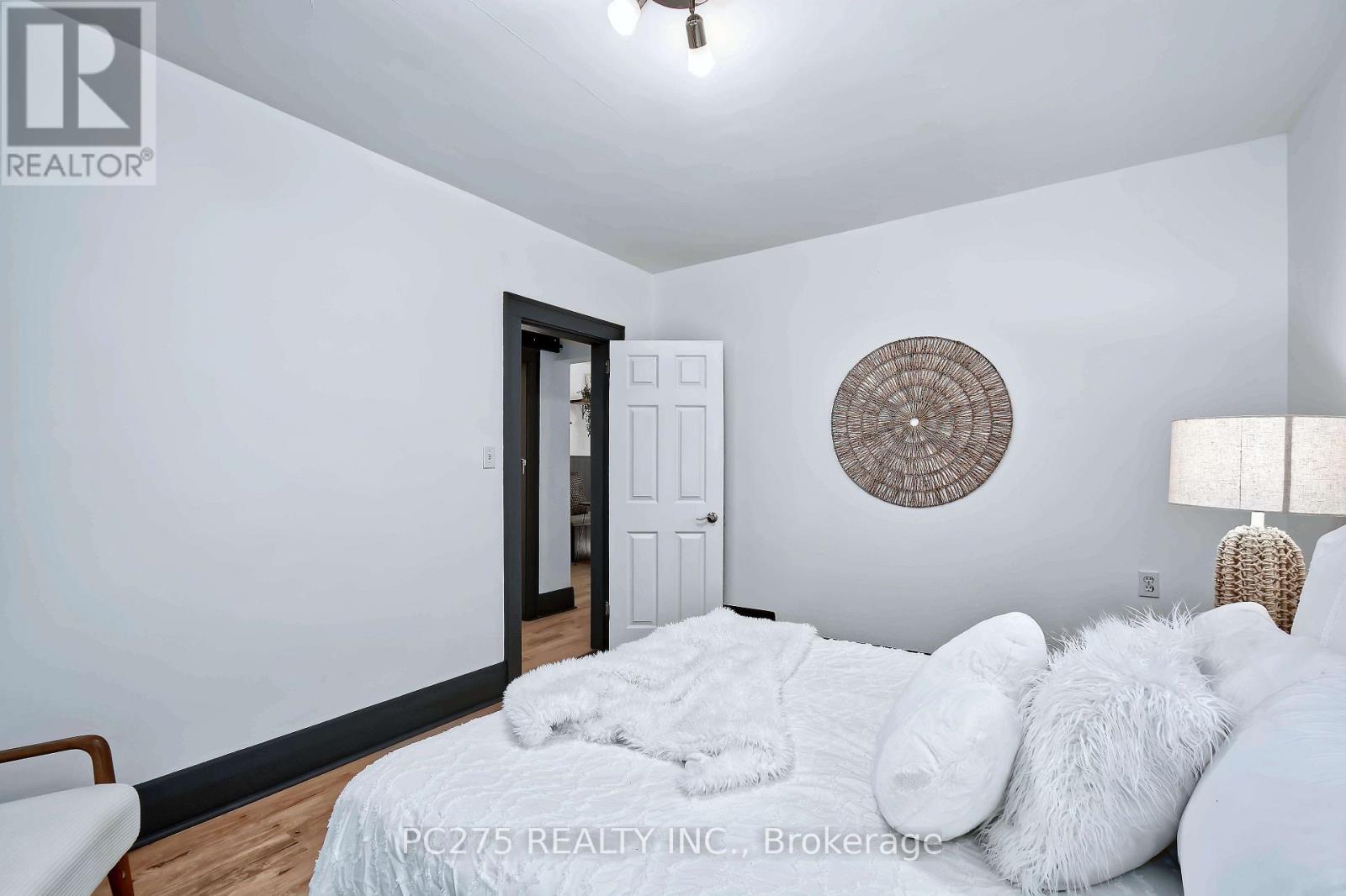 16 Barrington Avenue, London North, Ontario  N6H 1J9 - Photo 20 - X13836814