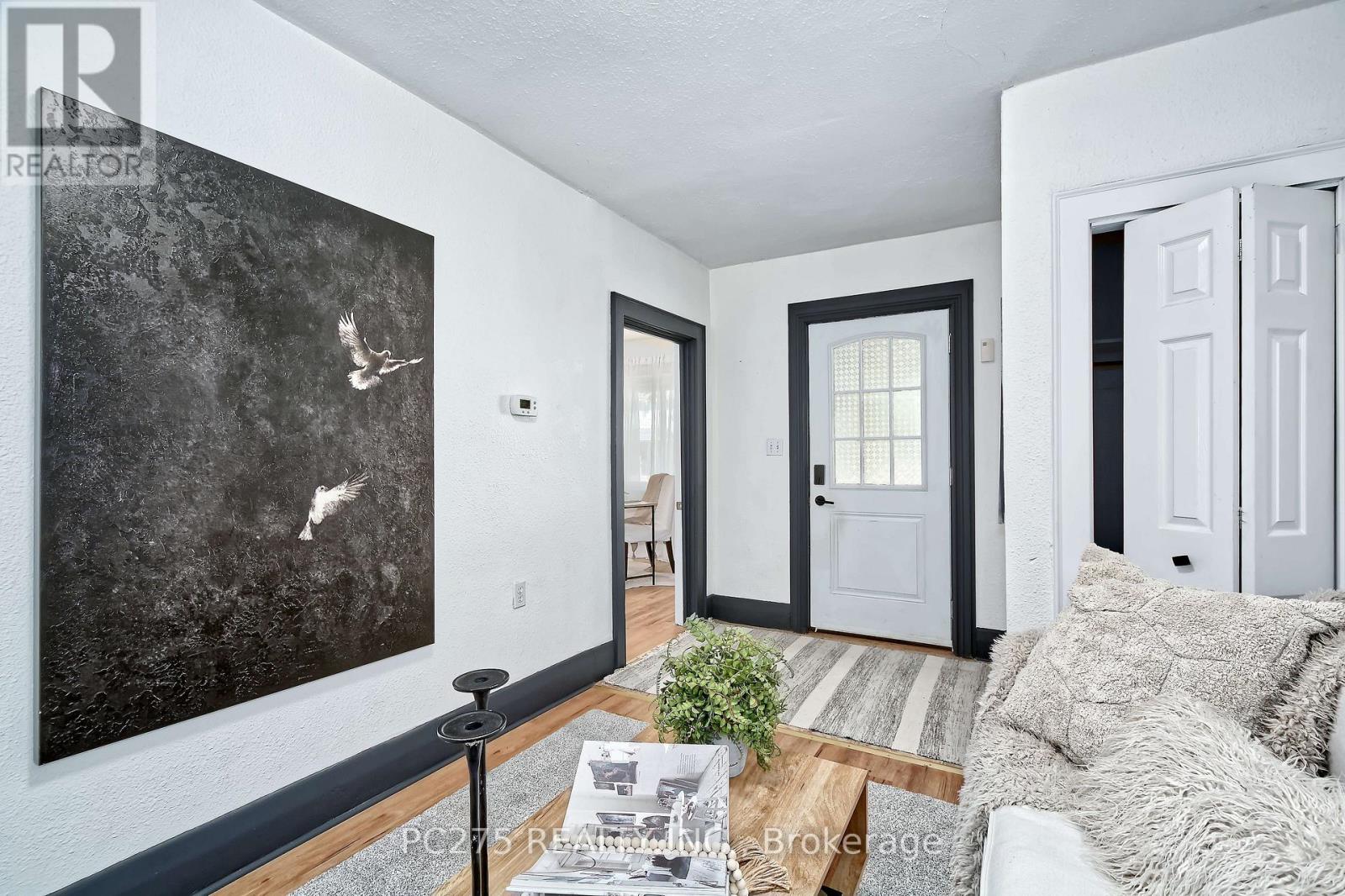 16 Barrington Avenue, London North, Ontario  N6H 1J9 - Photo 7 - X13836814