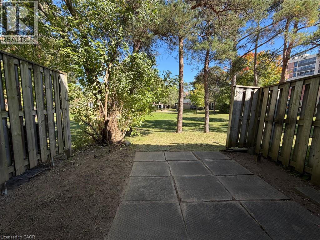276 Westcourt Place, Waterloo, Ontario N2L 2R7 - Photo 17 - 40837823