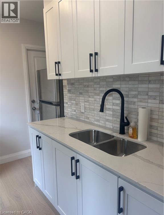 74 St Clair Avenue, Kitchener, Ontario  N2M 3Z4 - Photo 2 - 40861771