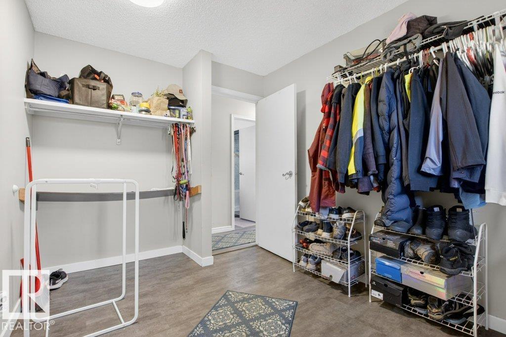 2104 145 AV NW
