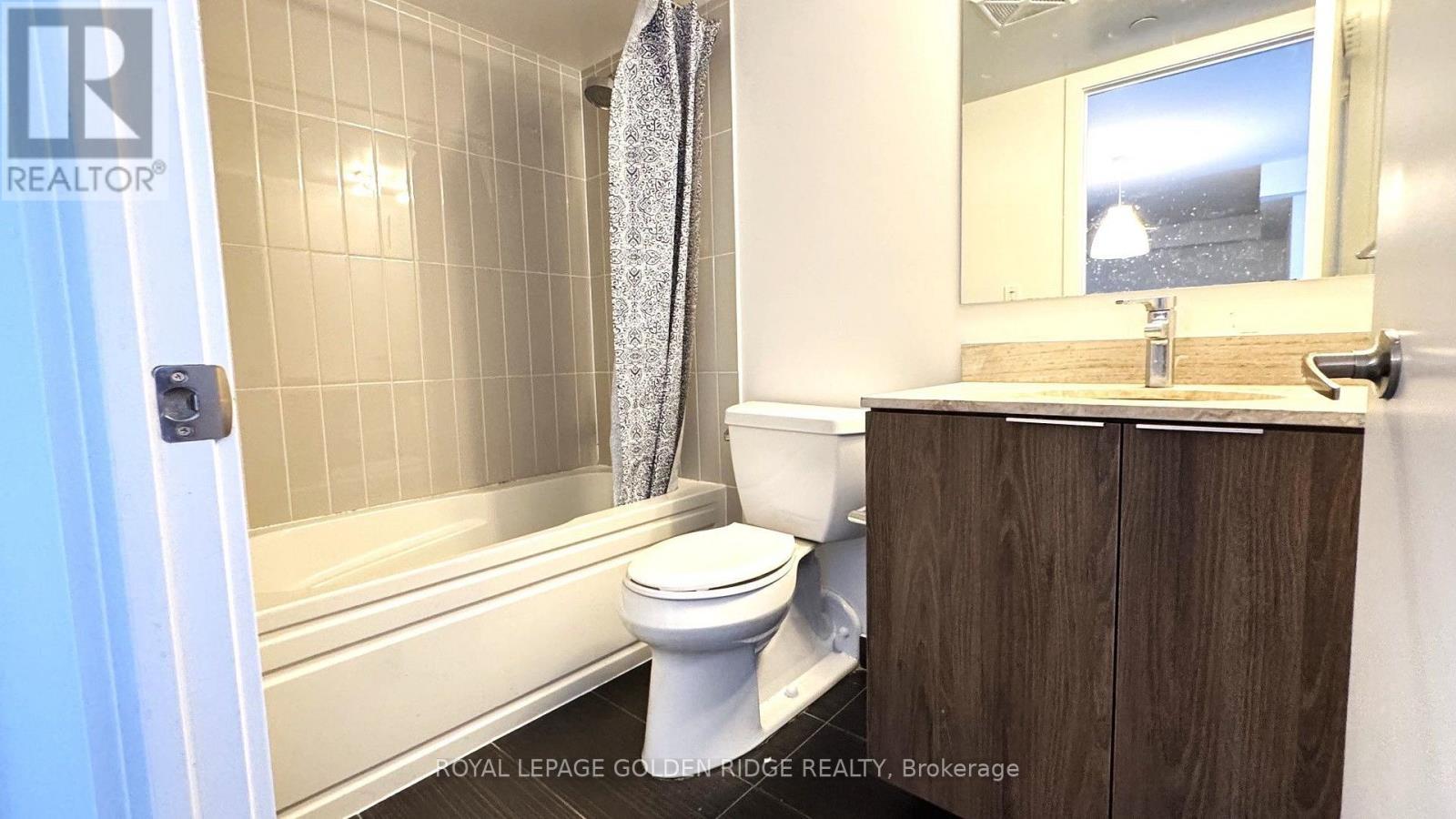 1913 - 955 Bay Street, Toronto, Ontario  M5S 2A2 - Photo 12 - C13836816